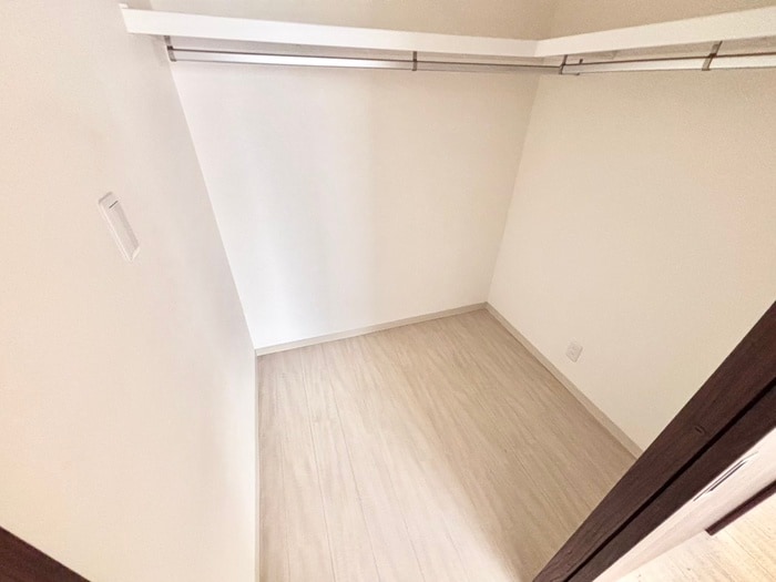 物件内観写真11　(収納)