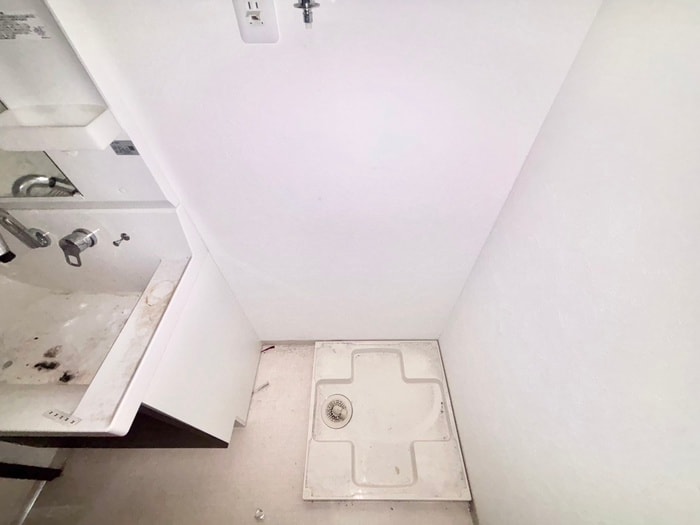 物件内観写真15　(洗濯機置場)