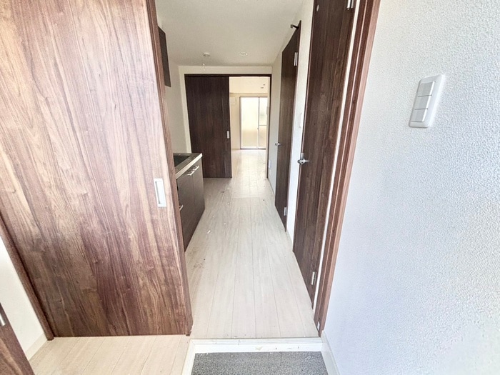 物件内観写真17　(玄関)