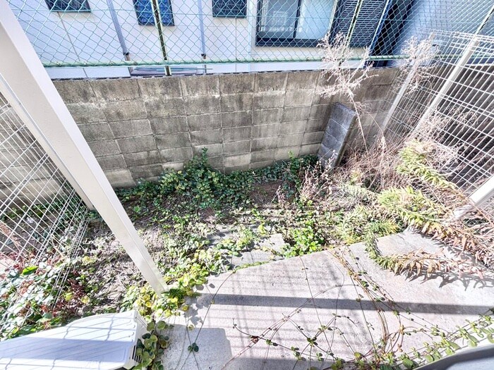 物件内観写真22　(室内からの展望)