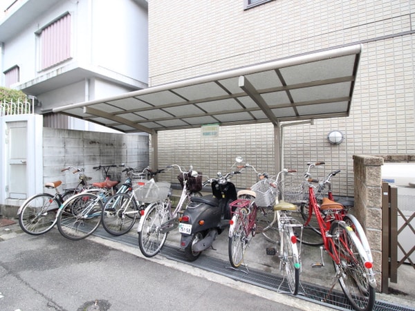 駐輪場