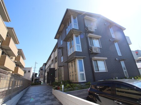 セジュールオッツ高井田外観写真
