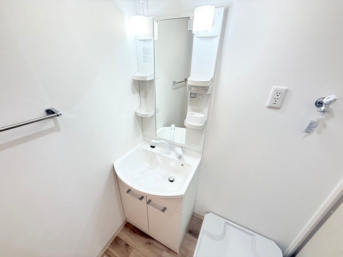 物件内観写真11　(洗面)