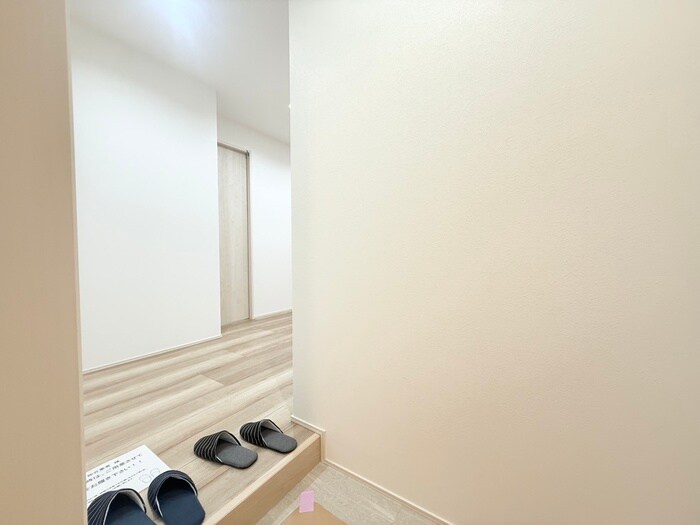 物件内観写真20　(廊下)