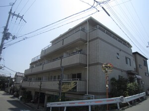 サンリバーハイツ外観写真