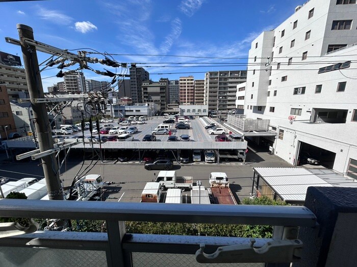 物件内観写真15　(室内からの展望)