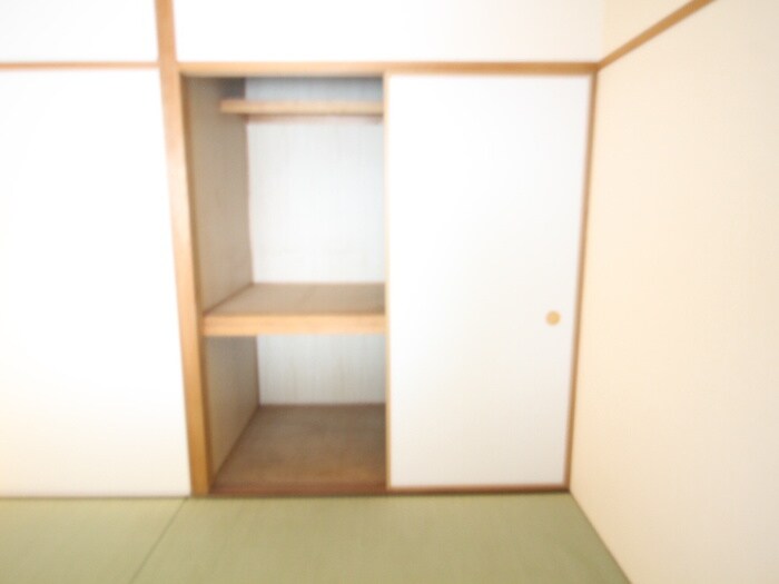 物件内観写真13　(収納)