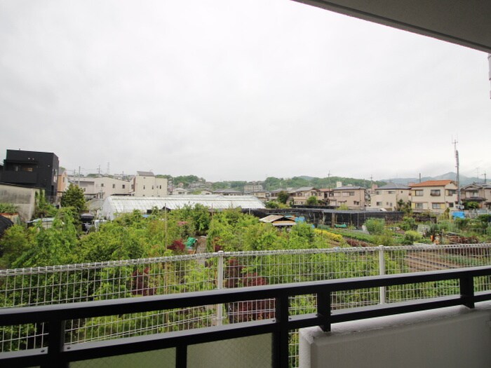 物件内観写真22　(室内からの展望)