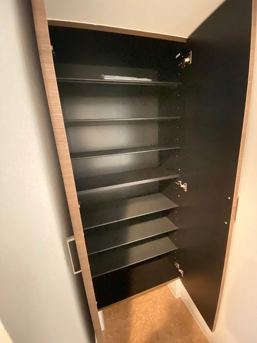 物件内観写真13　(靴箱)