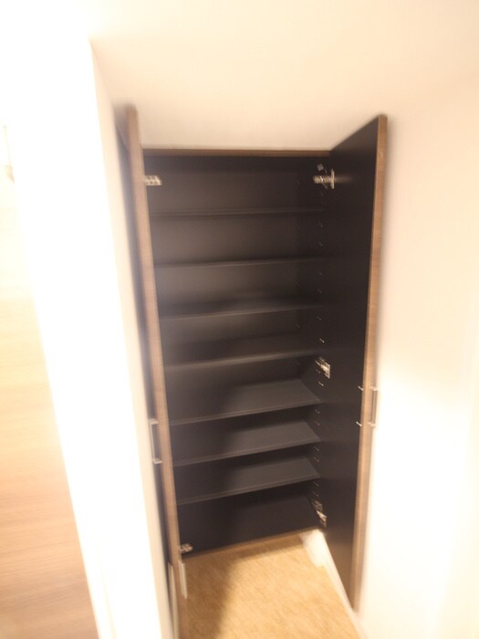 物件内観写真16　(靴箱)