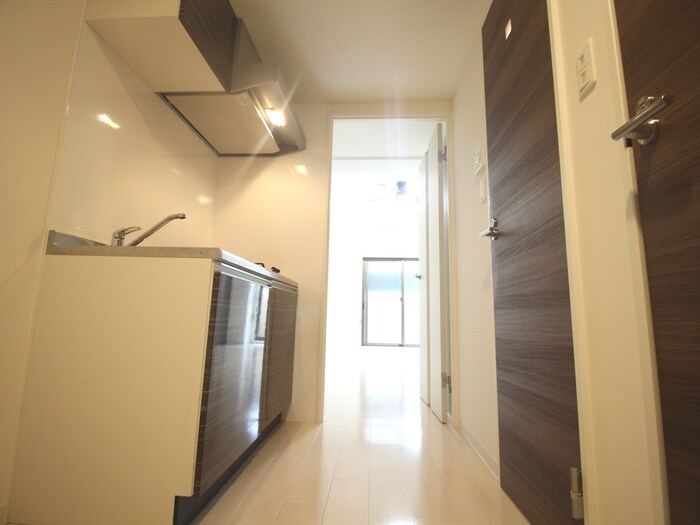 物件内観写真19　(廊下)