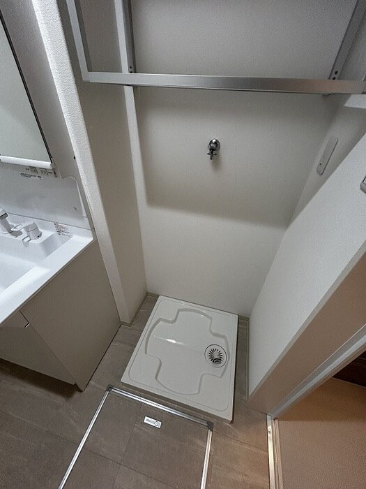 物件内観写真12　(洗濯機置場)