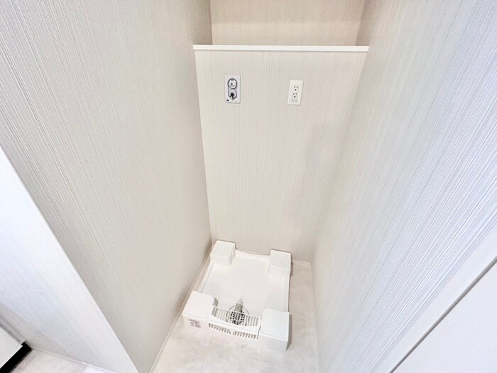 物件内観写真11　(洗濯機置場)