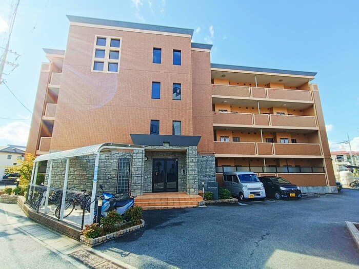 物件外観写真2　(外観写真)