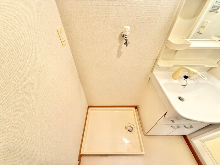 物件内観写真15　(洗濯機置場)