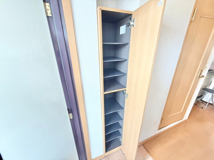 物件内観写真18　(靴箱)