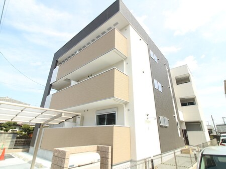 フィアスコート北野田外観写真