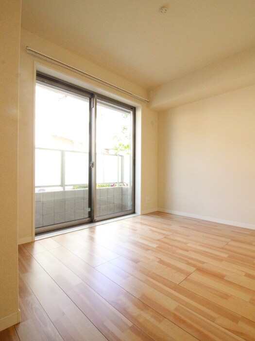 物件内観写真12　(居室)