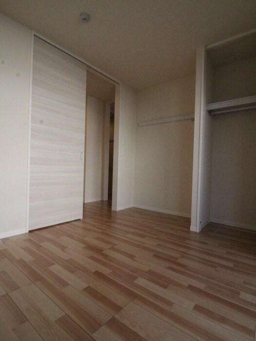 物件内観写真13　(居室)