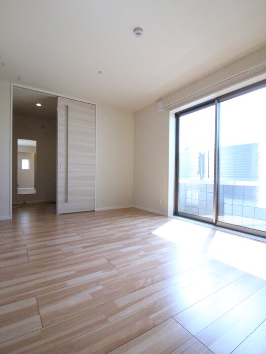 物件内観写真17　(居室)