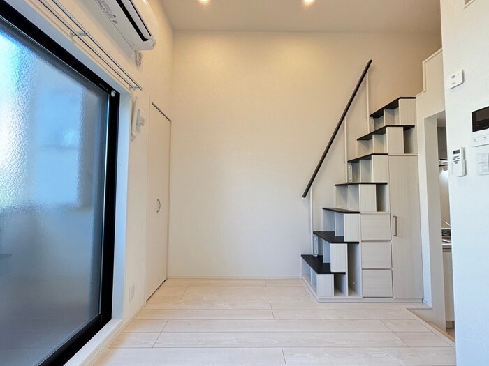 物件内観写真8　(居室)