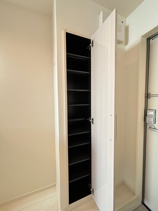 物件内観写真16　(靴箱)