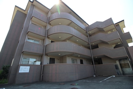 ルネ宇多野外観写真