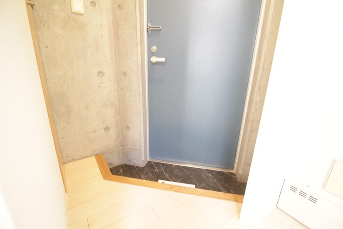 物件内観写真15　(玄関)