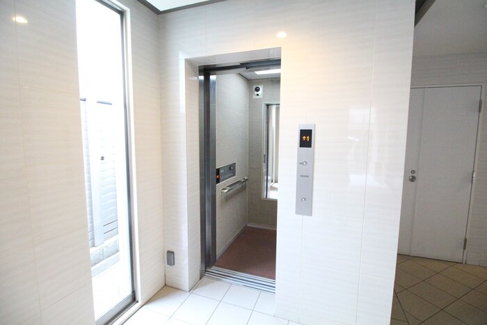 物件外観写真4　(建物設備)