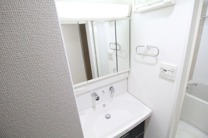 物件内観写真11　(洗面)