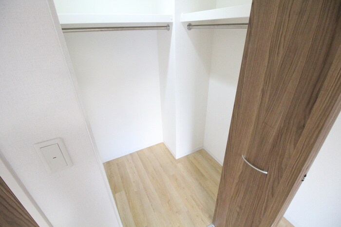物件内観写真13　(収納)