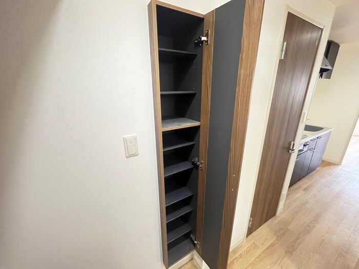 物件内観写真15　(靴箱)