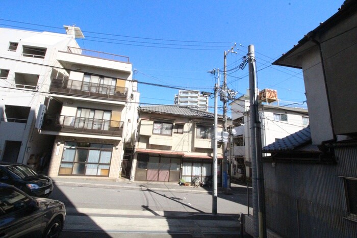 物件内観写真22　(室内からの展望)