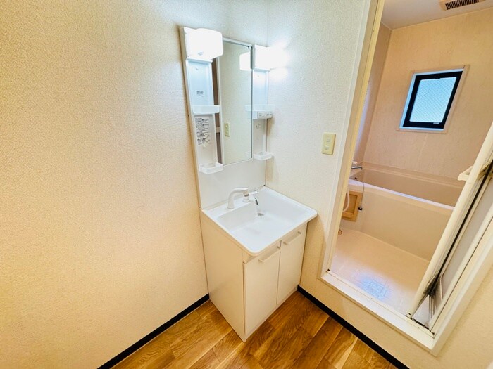 物件内観写真12　(洗面)