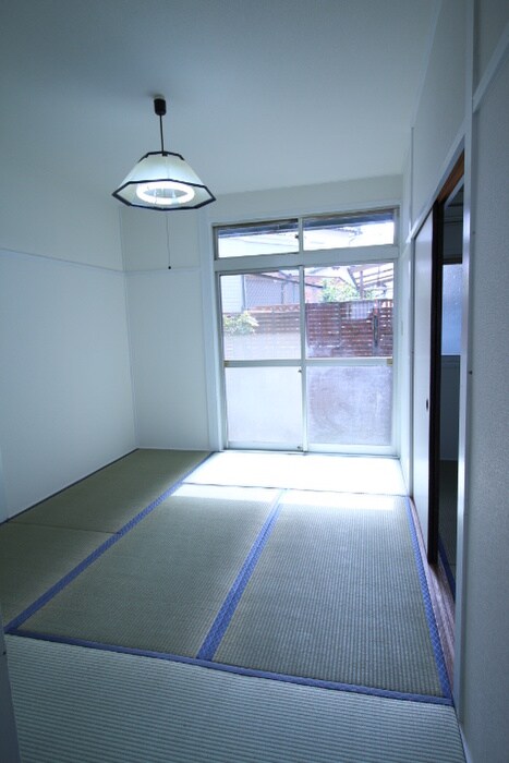 物件内観写真10　(居室)