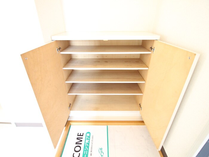 物件内観写真19　(靴箱)