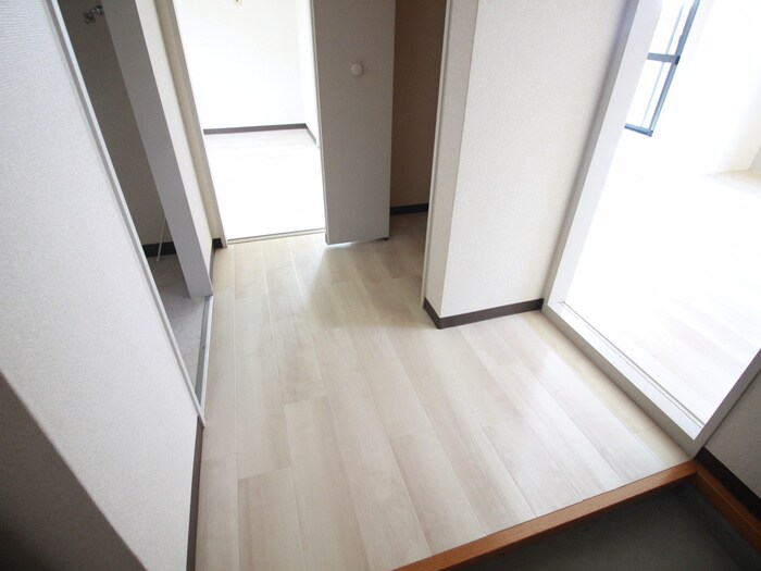 物件内観写真20　(廊下)
