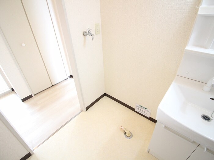 物件内観写真20　(洗濯機置場)