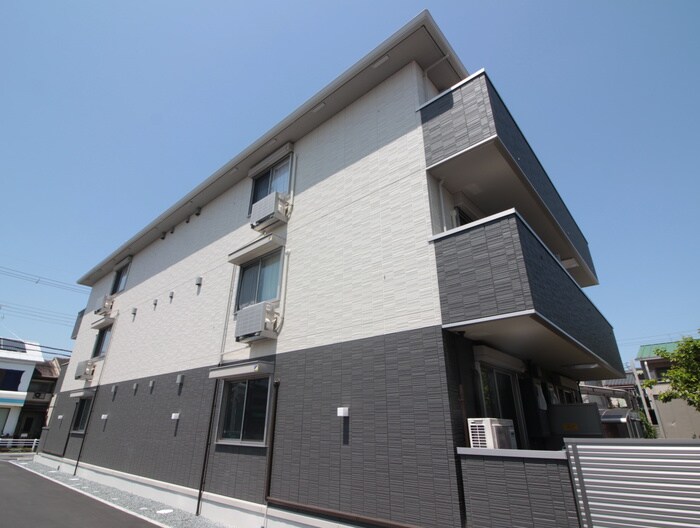 物件外観写真2　(外観写真)