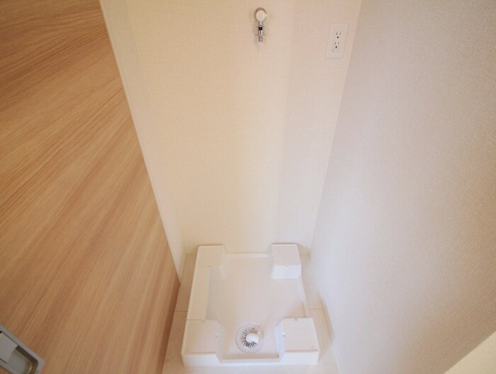 物件内観写真12　(洗濯機置場)