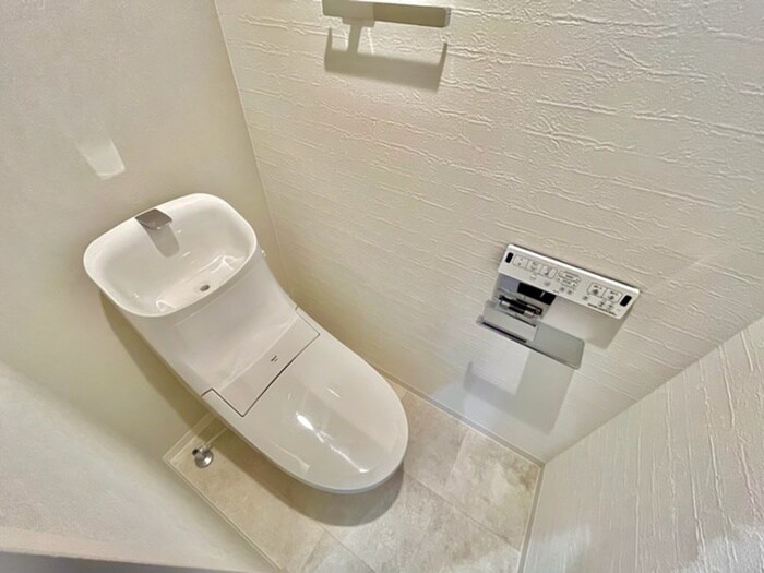 物件内観写真15　(トイレ)