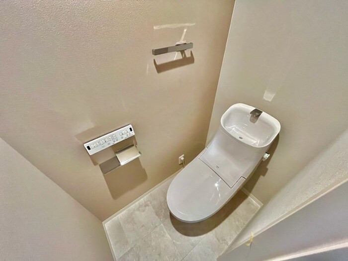 物件内観写真15　(トイレ)