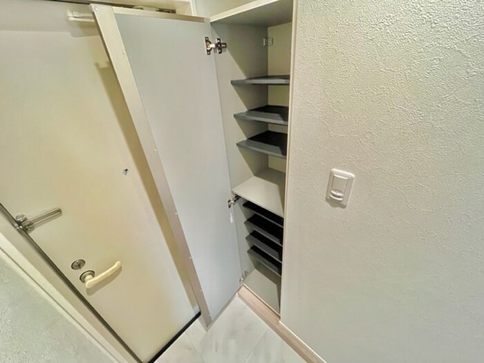 物件内観写真18　(靴箱)