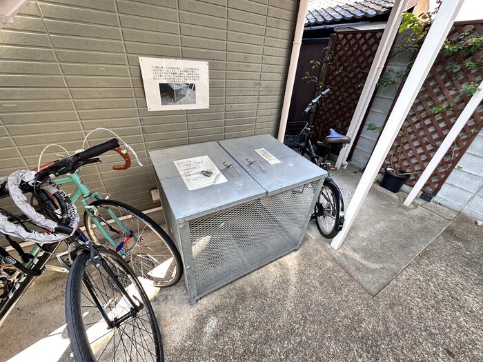 物件外観写真4　(建物設備)