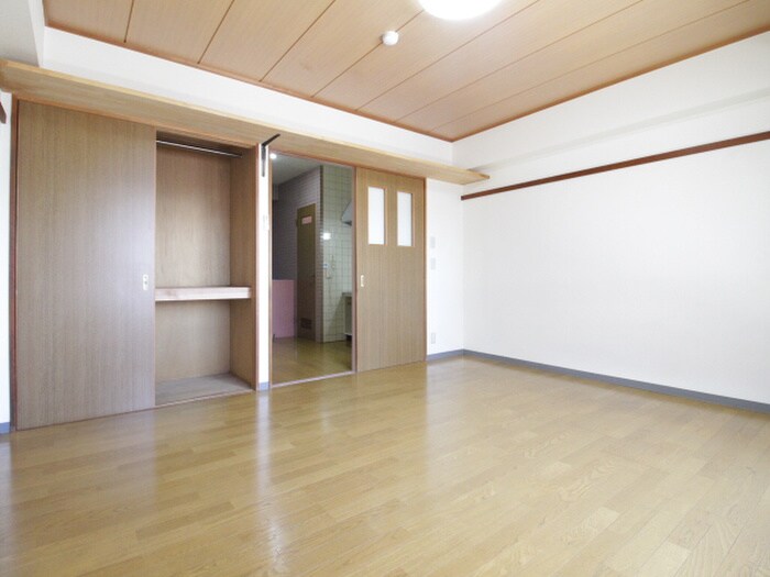 物件内観写真9　(居室)