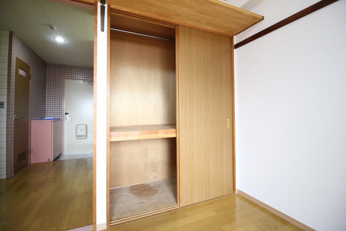 物件内観写真11　(収納)