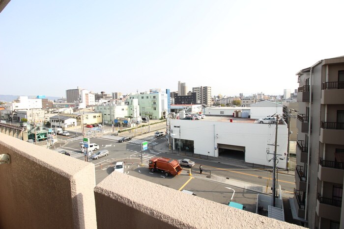 物件内観写真22　(室内からの展望)