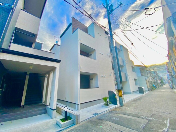 物件外観写真2　(外観写真)