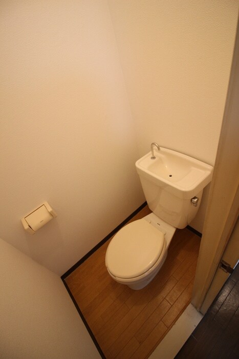 物件内観写真10　(トイレ)
