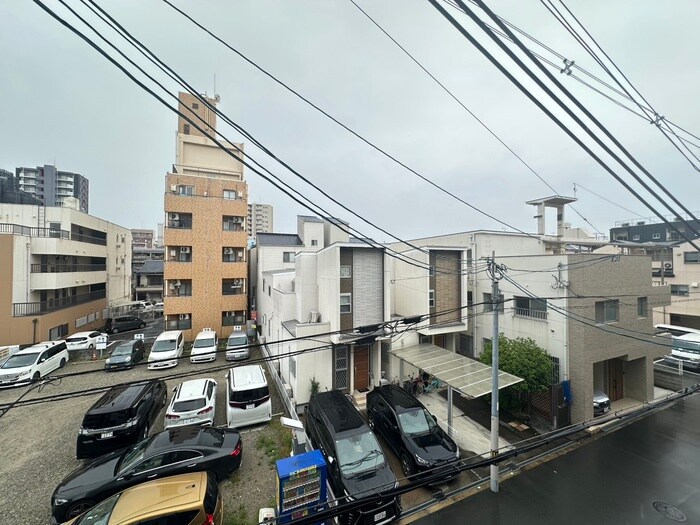 物件内観写真19　(室内からの展望)